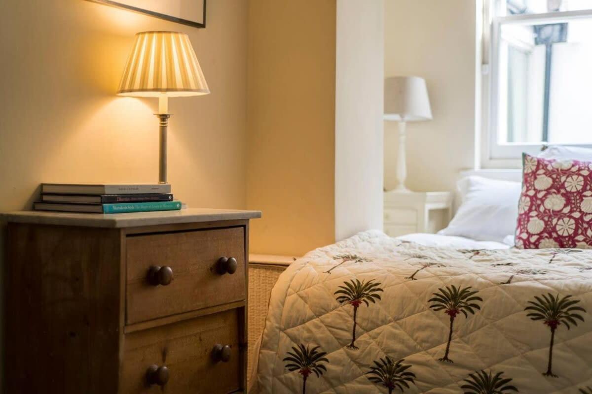 Appartement Delightful 2 Bed In Notting Hill - 5 Min From Tube à Londres Extérieur photo